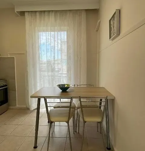 公寓 Kostalek Peraía